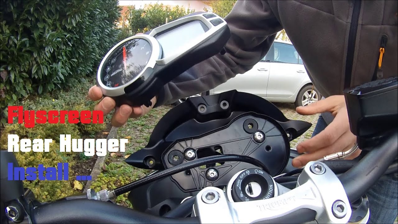 Triumph Street Triple 2014 Install Flyscreen, Rear hugger