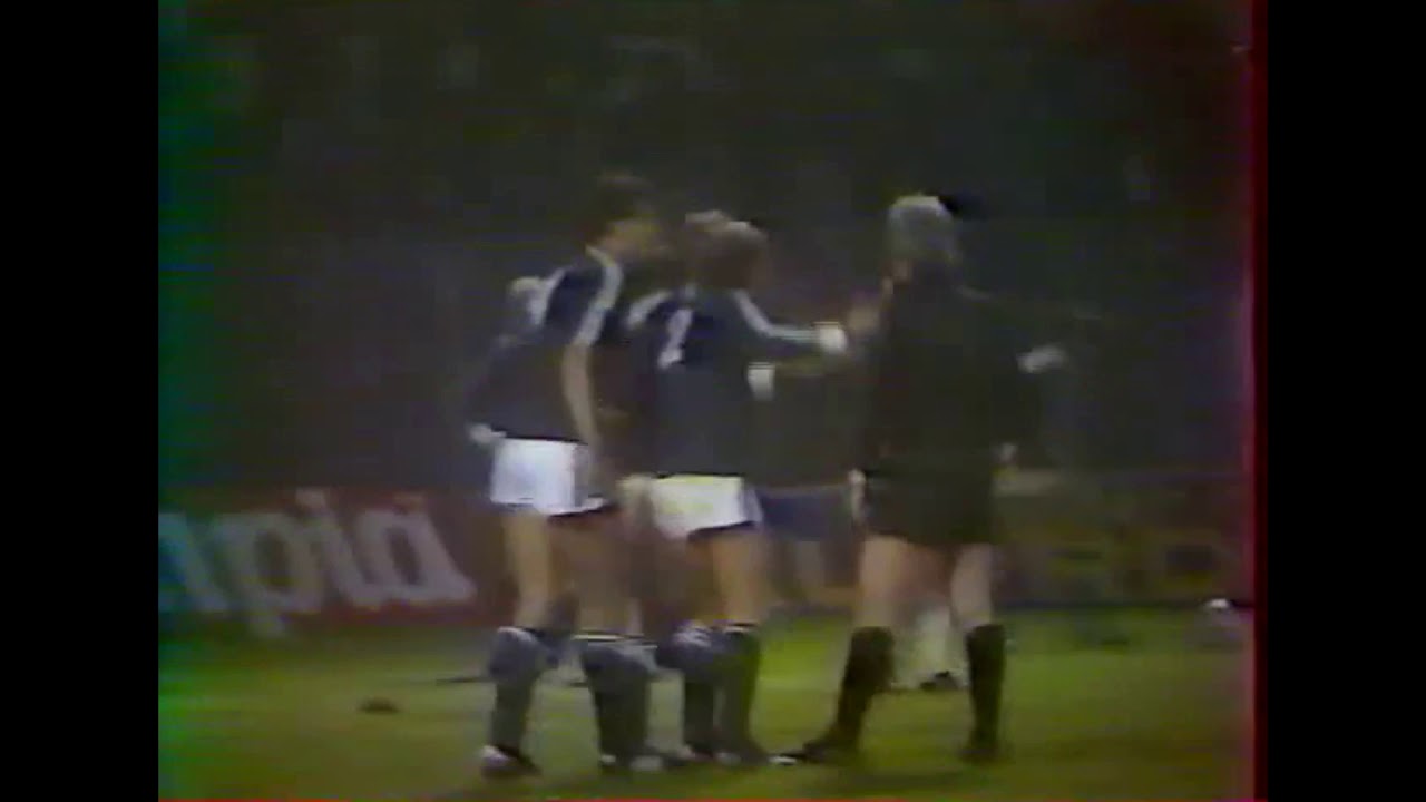 Bordeaux 2 - 1 Hambourg  (21-10-1981)  Coupe UEFA