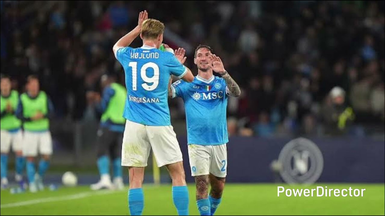NAPOLI - LECCE : 2 - 1, STRINGO I DENTI. 