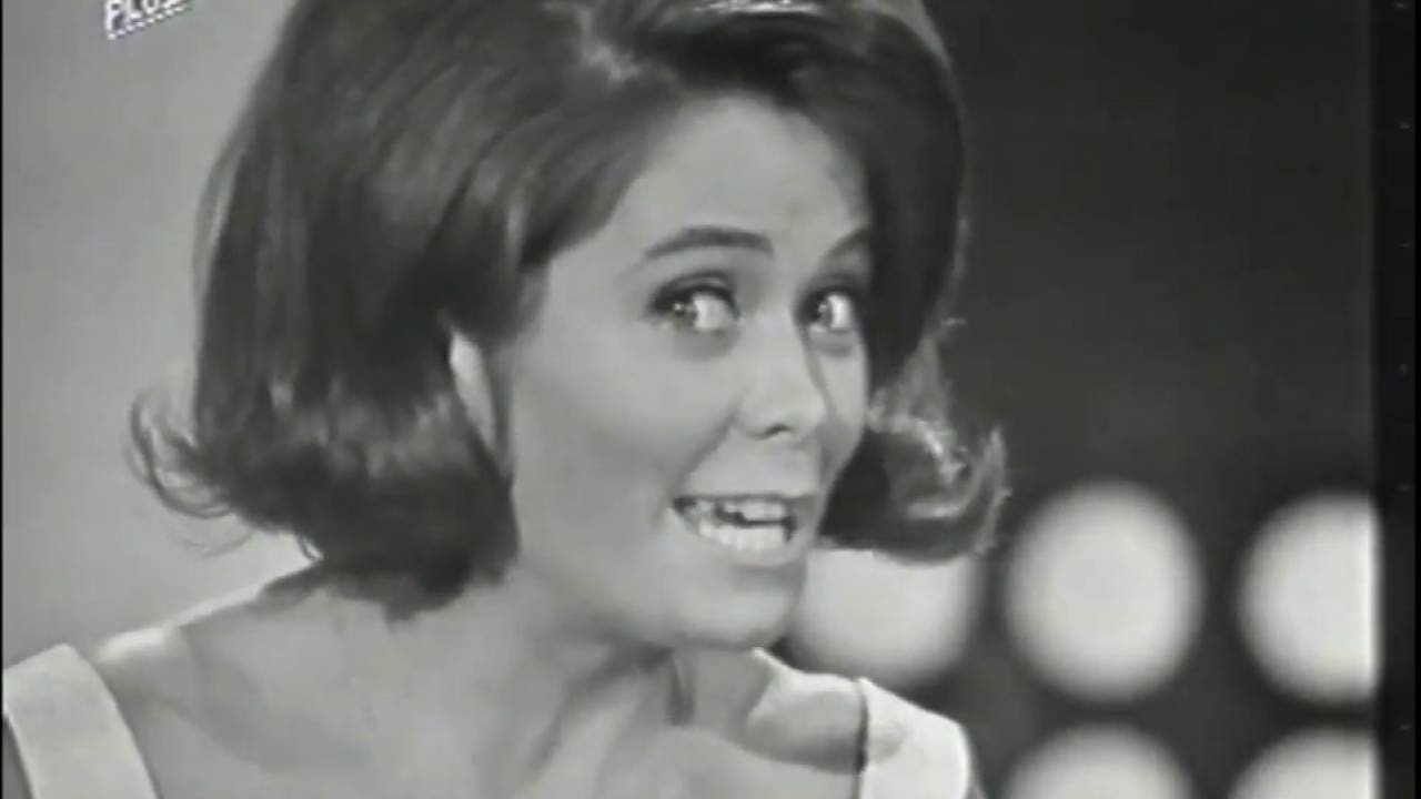 Schlagerfestspiele 1966 -  Wencke Myhre  - Beiß nicht gleich in jeden Apfel