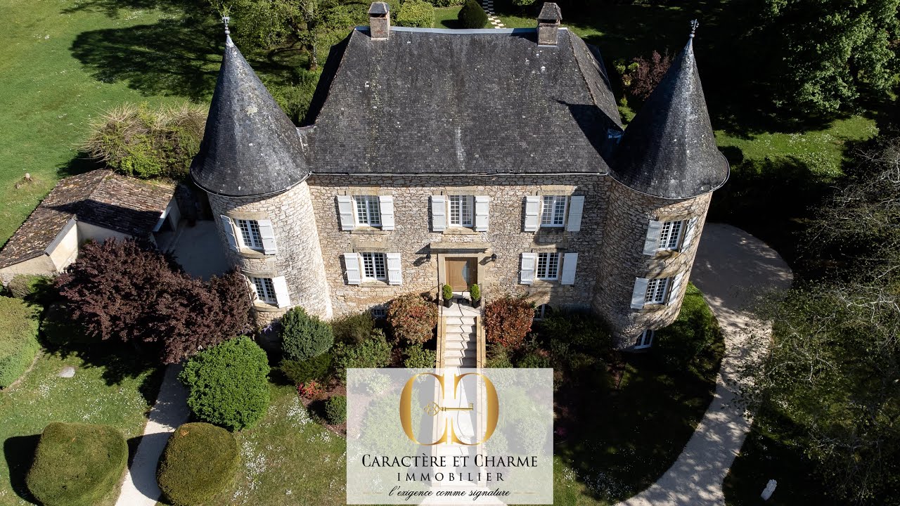 Proche Sarlat: Château 15ème - art déco