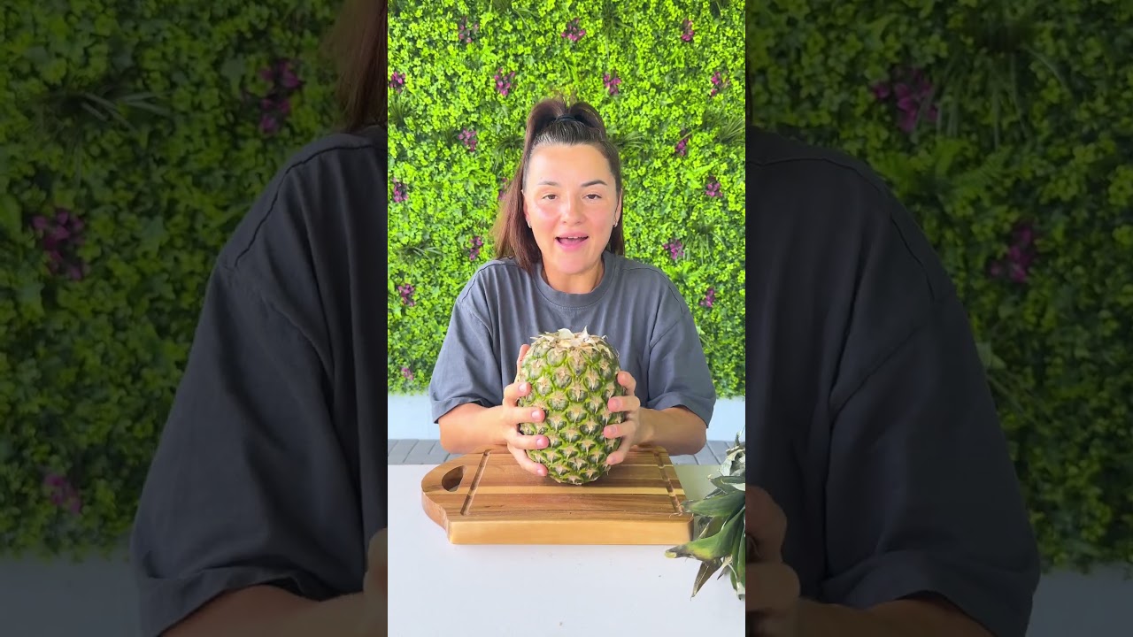 How to Open Pineapple 😳🍍 #shorts #khamitovy #martaandrustam