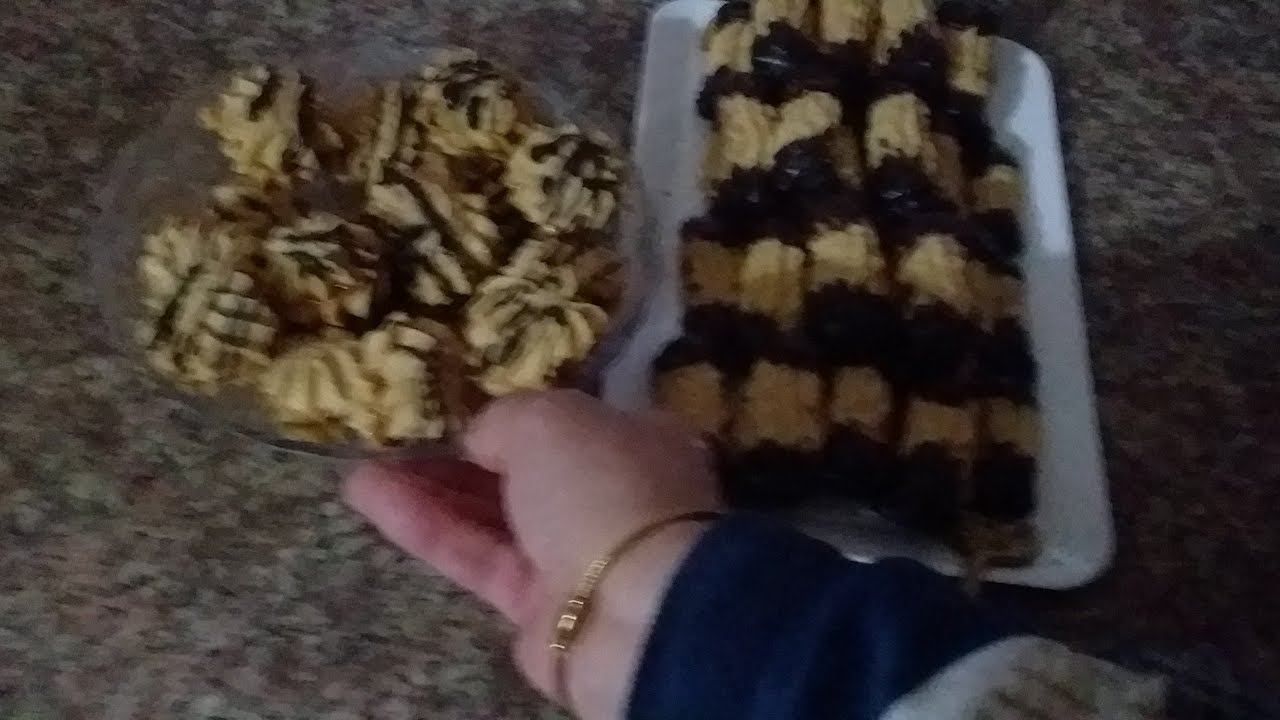 مرحبا الحلوة بتيفور لشرر قهوة يشتهي خفيف وطري بمكونات موجود فكل منزل حبوها كبار الصغار 👍💓🇩🇿عام سعيد