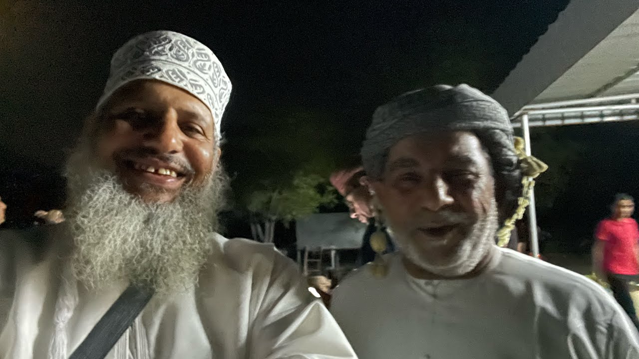 الشاعر حمد بن مرهون المزيني، يشارك بقصيدة غزلية، بعد انتهاء برنامج المشي في عقبة الصفاء.