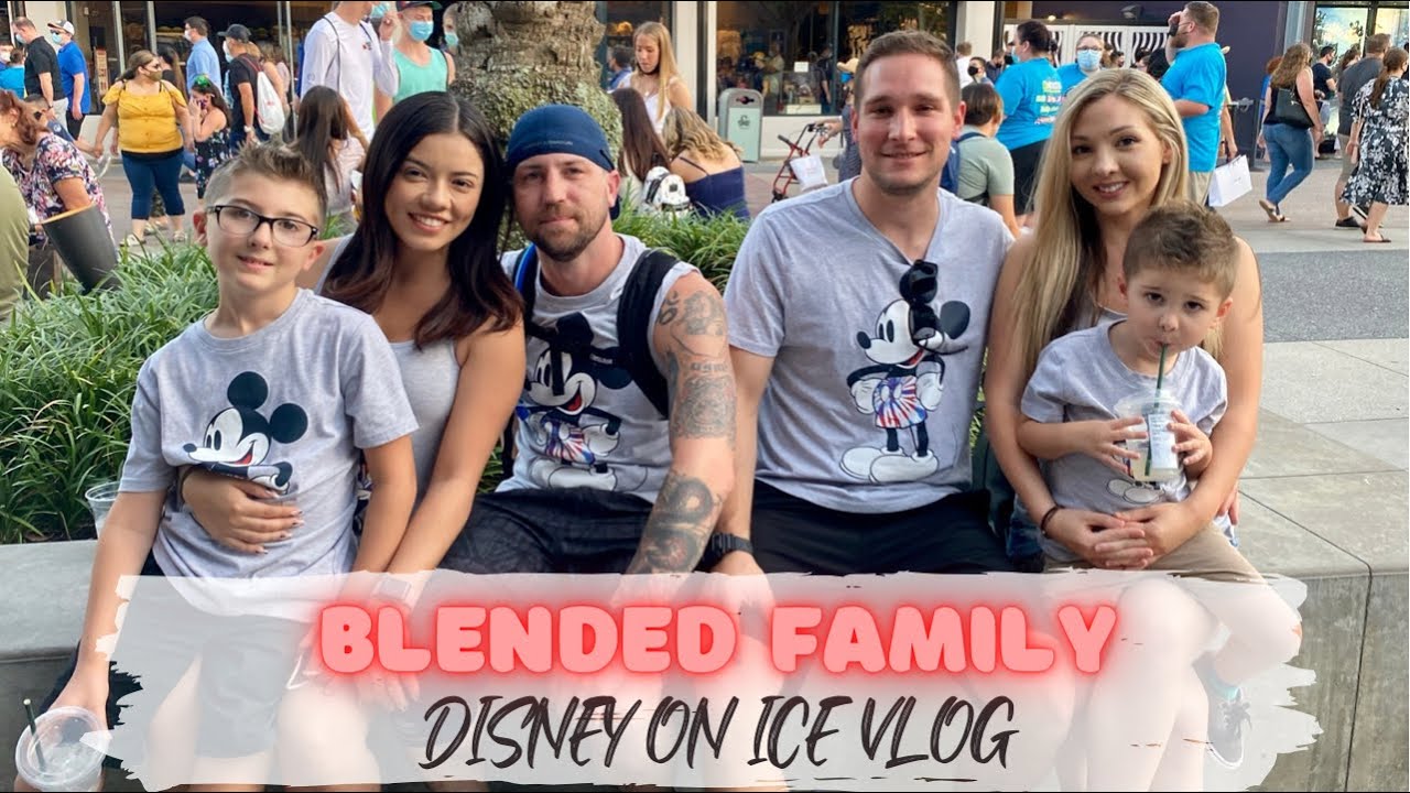 DISNEY ON ICE Vlog! | Moms Of Tampa