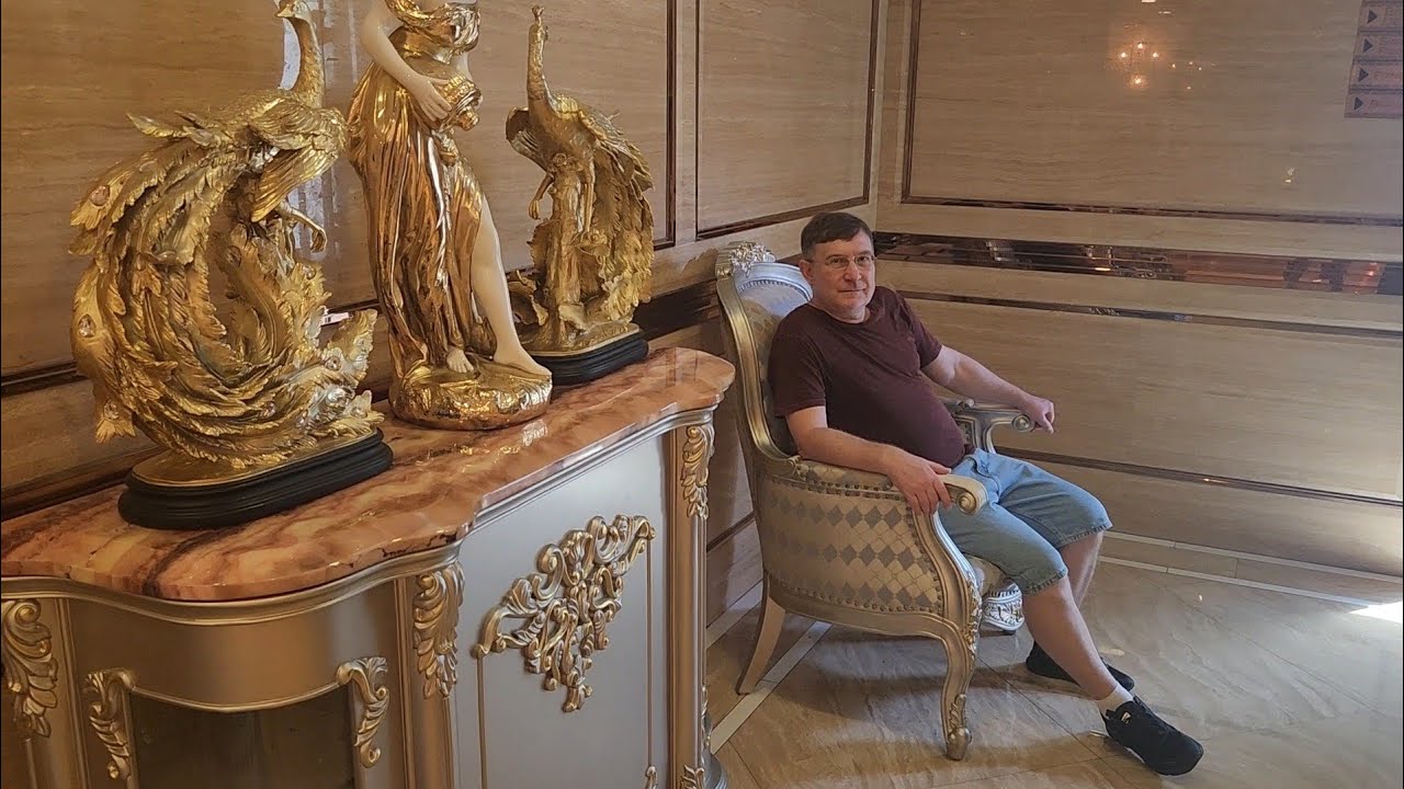 Заселение Барона Баба-Яга из Ruska Roma в отель LK Emerald Beach Паттайя 💎 🏨 
