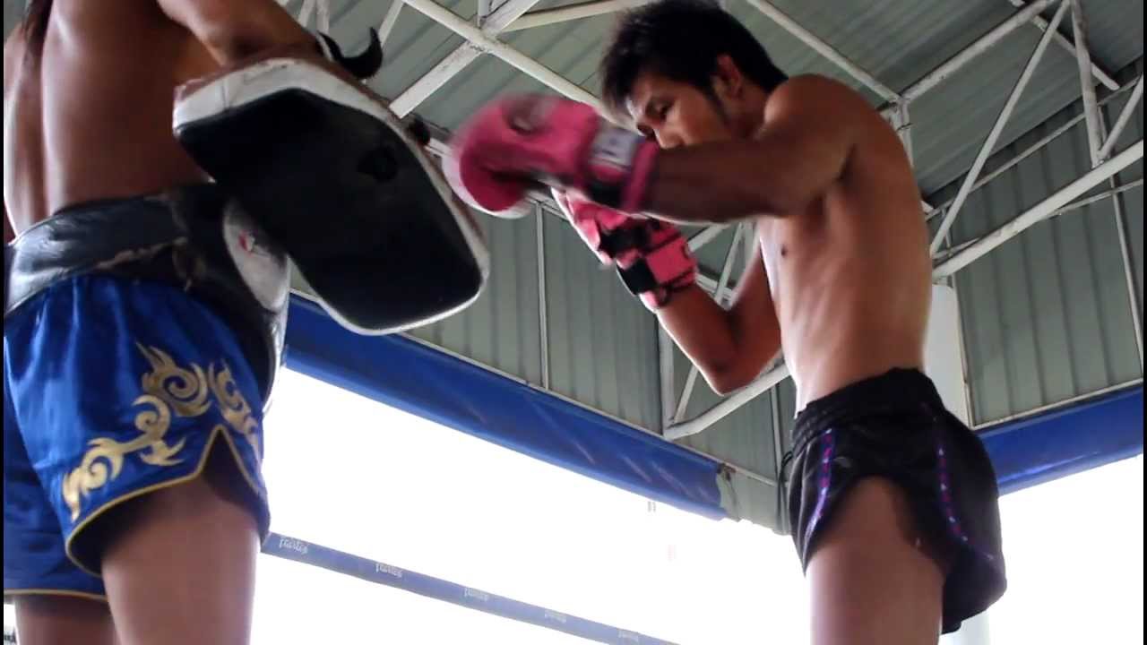 (Part 1) Muay Thai Documentary 8 Limbs: Life Of A Nak Muay HD