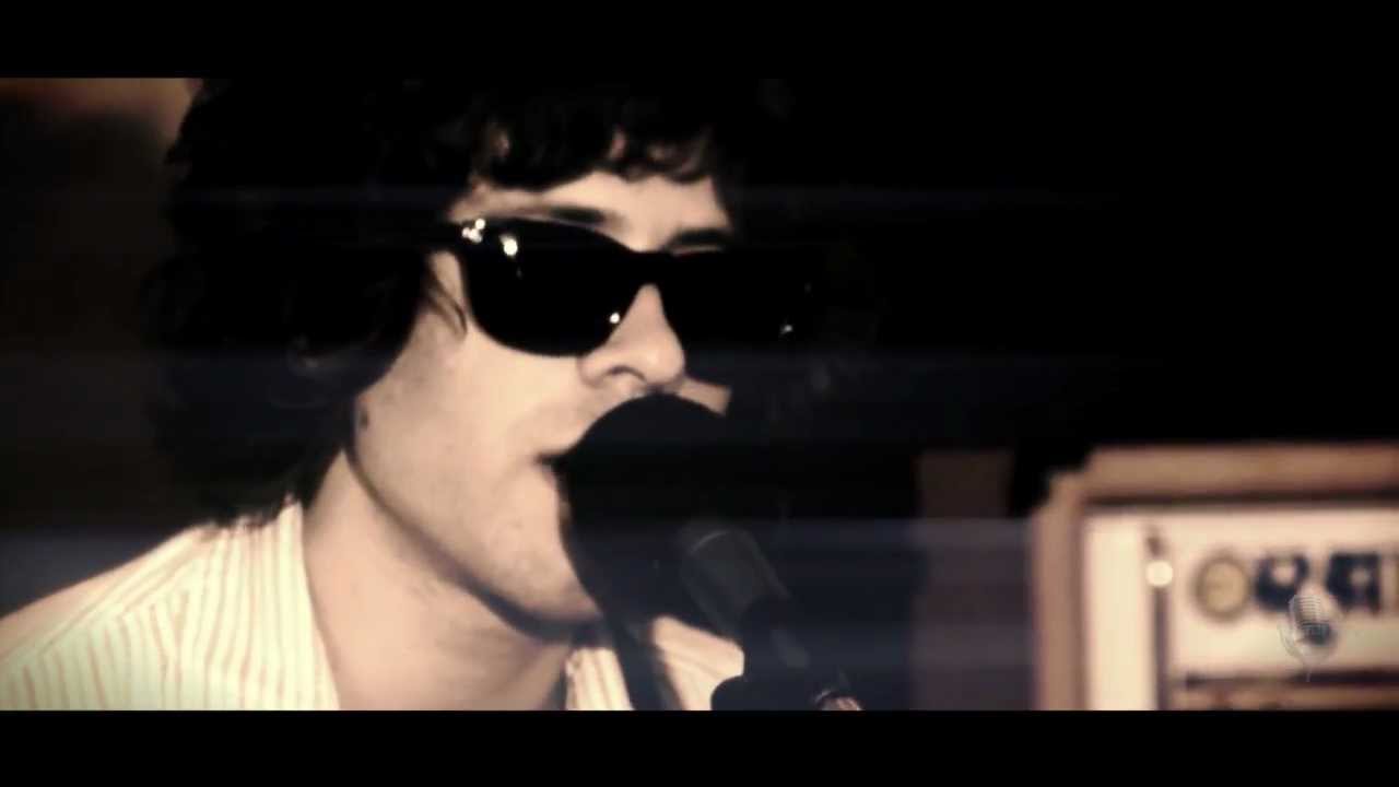 Live At The Farm with 'The Technicolors' 