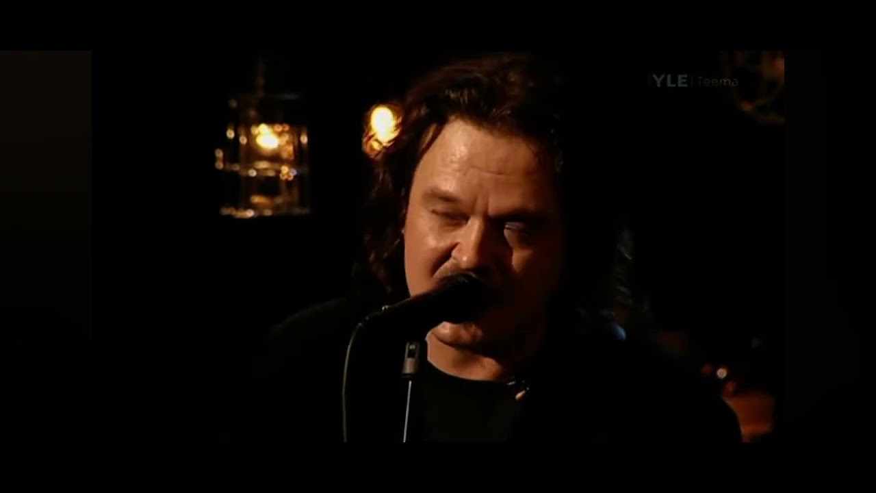 Sir Elwoodin hiljaiset v&auml;rit - &Auml;l&auml; mee (Live)