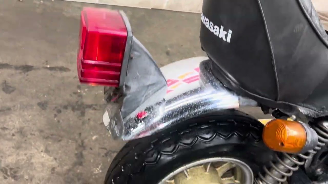 ヤフオク出品車両　AV50 AV050A 11808km バンガレ