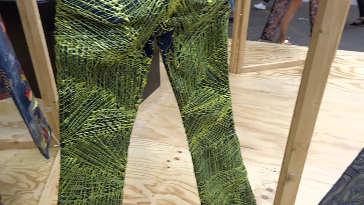 Premium: Jeans for Refugees by Johny Dar