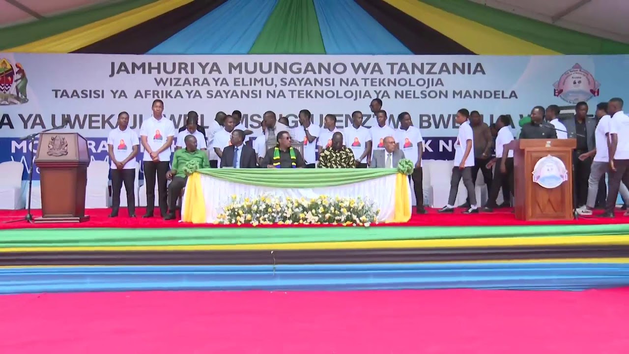 UWEKAJI JIWE LA MSINGI HOSTELI ZA CHUO CHA NELSON MANDELA
