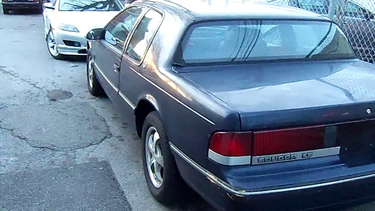 Look at a 1989 Mercury Cougar LS