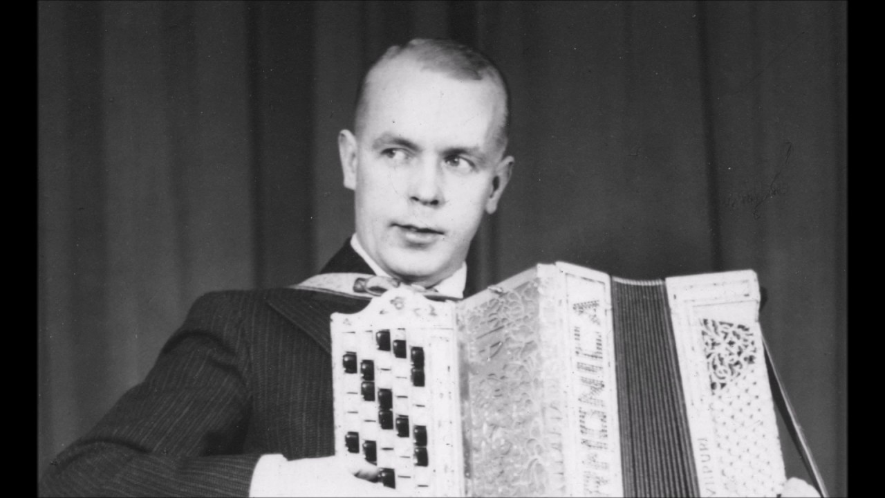 KAKSI KITARAA (Två gitarrer), Viljo Vesterinen harmonikkasoolo v.1937