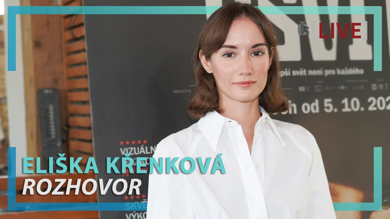 Eliška Křenková ve filmu Úsvit nosí těhotenské bříško, řídí dobové auto a neopustí plátno