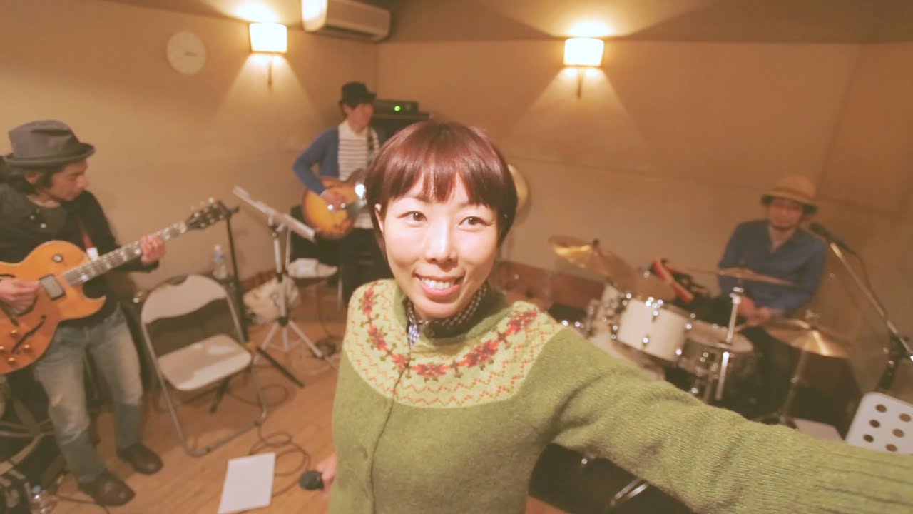 小島麻由美 Kojima Mayumi - On the Road Tour Trailer