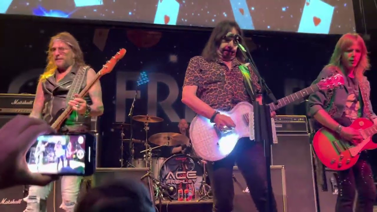 Ace Frehley’s got the New York Groove!
