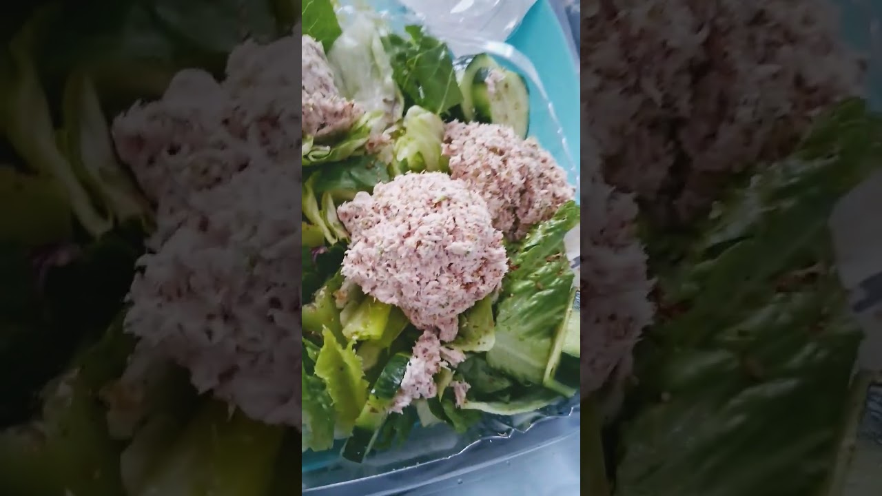 Tuna & Cucumbers 🥒 with Redwine vinegar