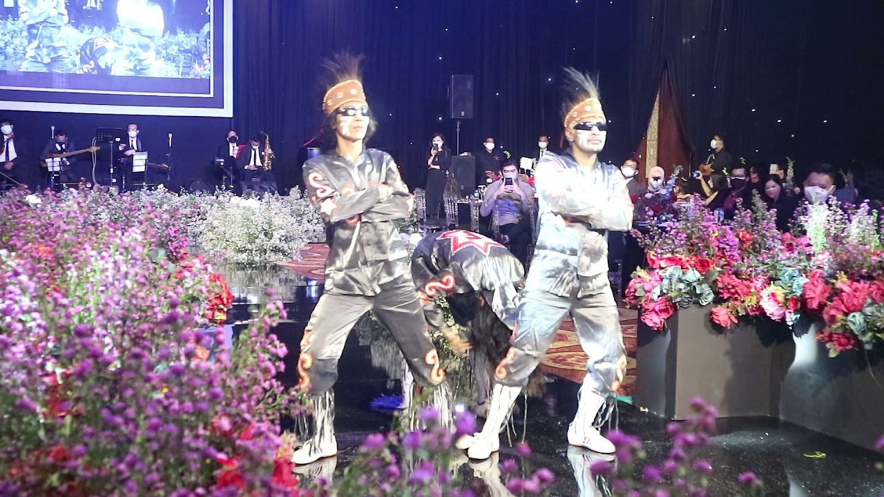 weeding perfom new real FUNKY PAPUA (Chun) koreographer_music_costum by all CHUN FUNKY PAPUA (CFP)