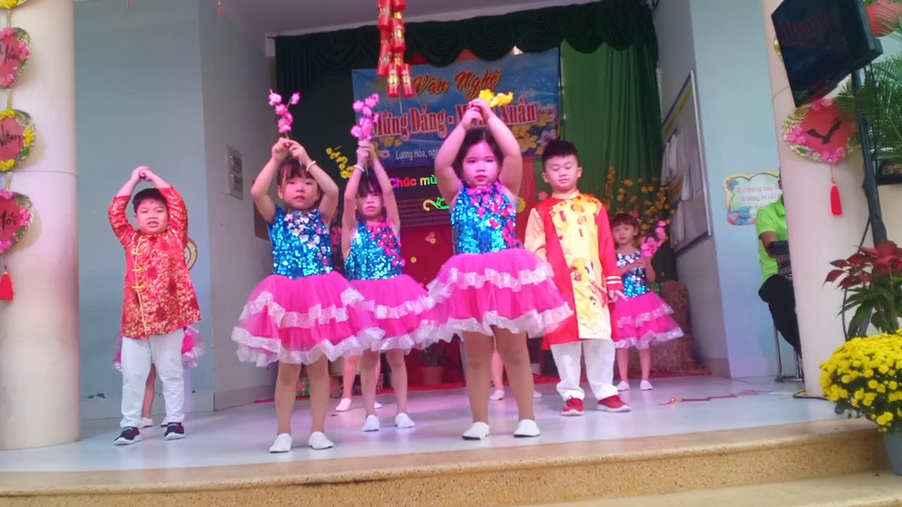 Múa Chúc tết NH 19-20