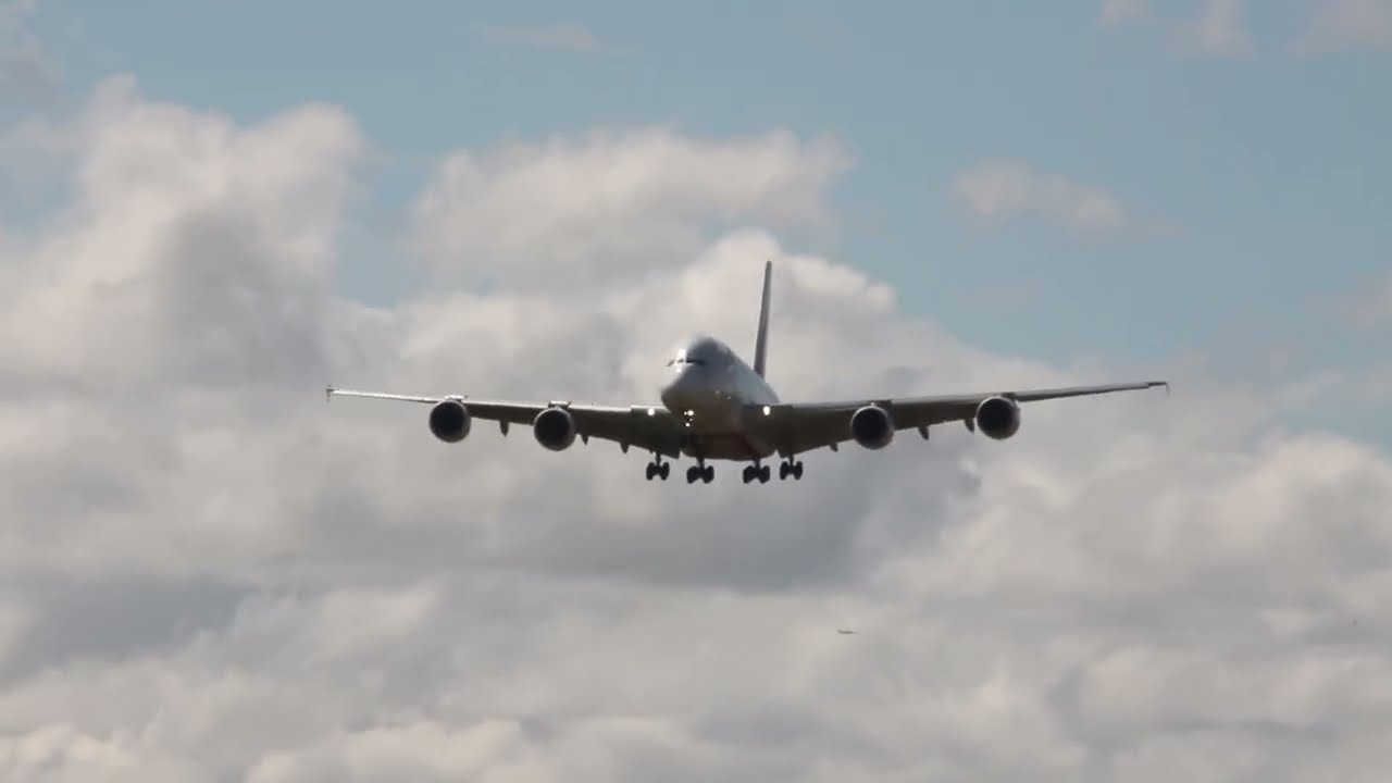 Emirates Airbus A380-842 afternoon arrival into Christchurch International Airport