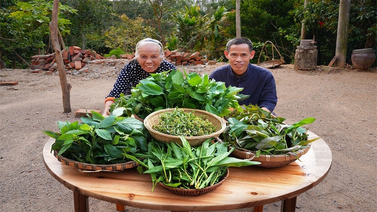 春天野菜沒人要，阿婆摘回5種打火鍋，一頓一籃不夠吃Granny uses five types of wild vegetables to prepare traditional dishes玉林阿婆
