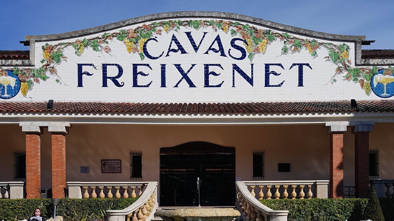 WALKING TOUR [2018.04] Freixenet Winery Tour