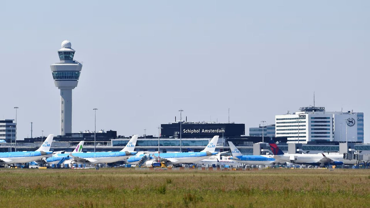 Planespotting at Schiphol 