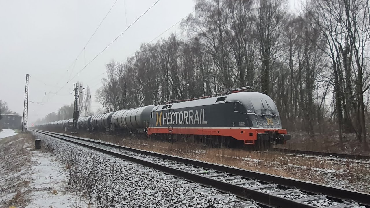 Abgestellter Taurus vob Hector Rail, und ein paar zügen in Dortmund-Kurl.
