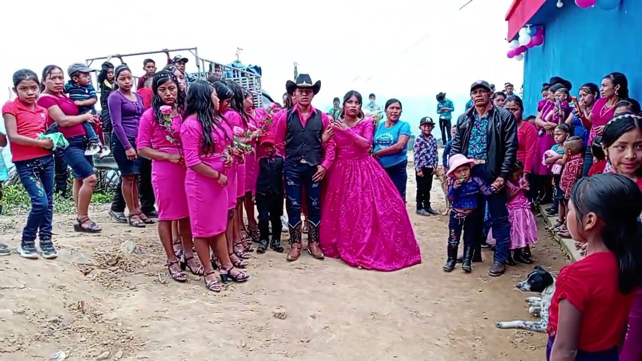 La bienvenida a la QUINCEAÑERA Yoselin de Rosa en Barrio La Cruz La Mina Jocotán Chiquimula 