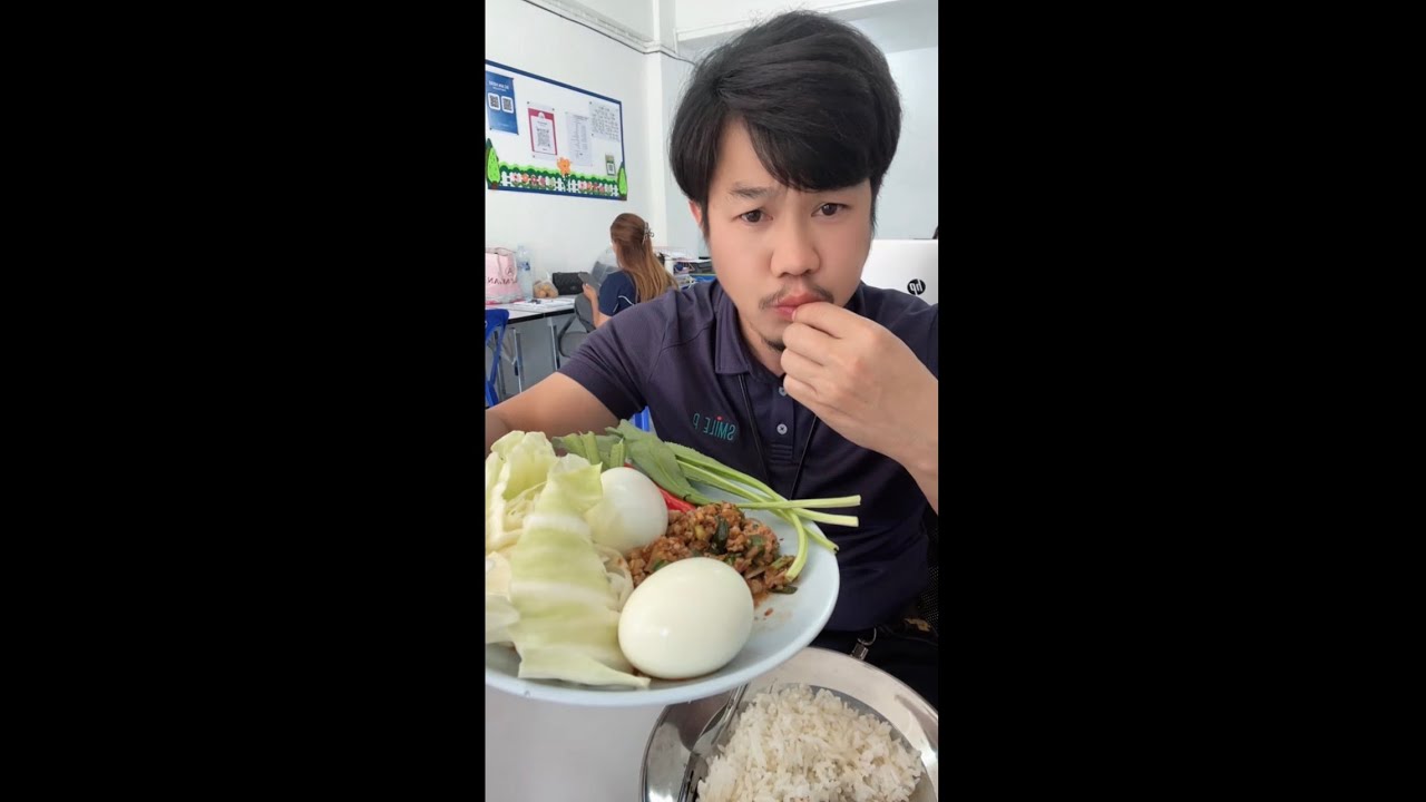 มาเด้อกินข้าว ลาบหมู ไข่ต้ม #ชัยนะเฮ่ยเฮ้ย #แซ่บคัก #เจอกันใหม่ 