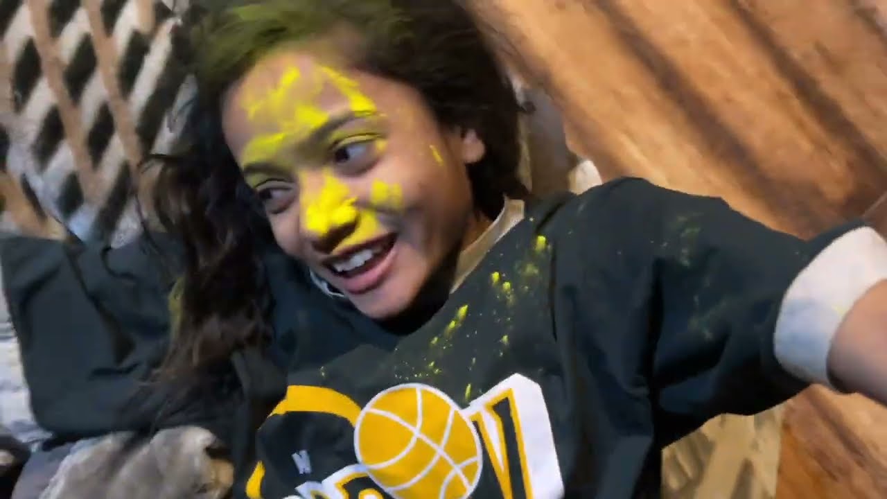 Daily Vlogs - Aaj Holi Khelne Mai Aya Maja 😍