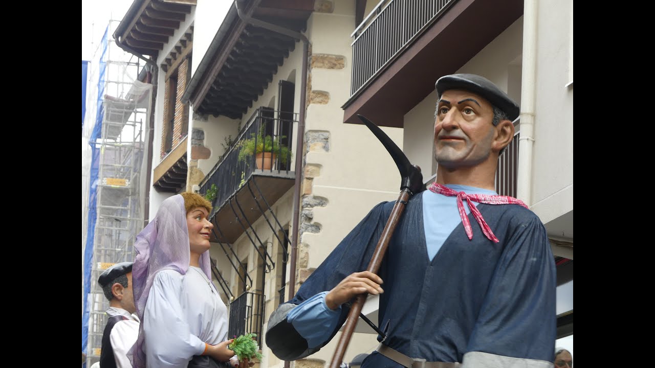 Gigantes Oiartzun | Dantzari Eguna