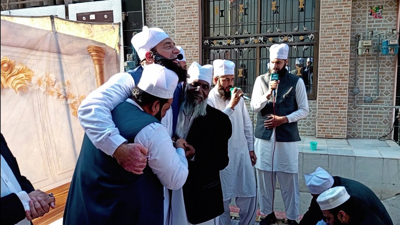 ali warga zamane te koi peer wakha menu 