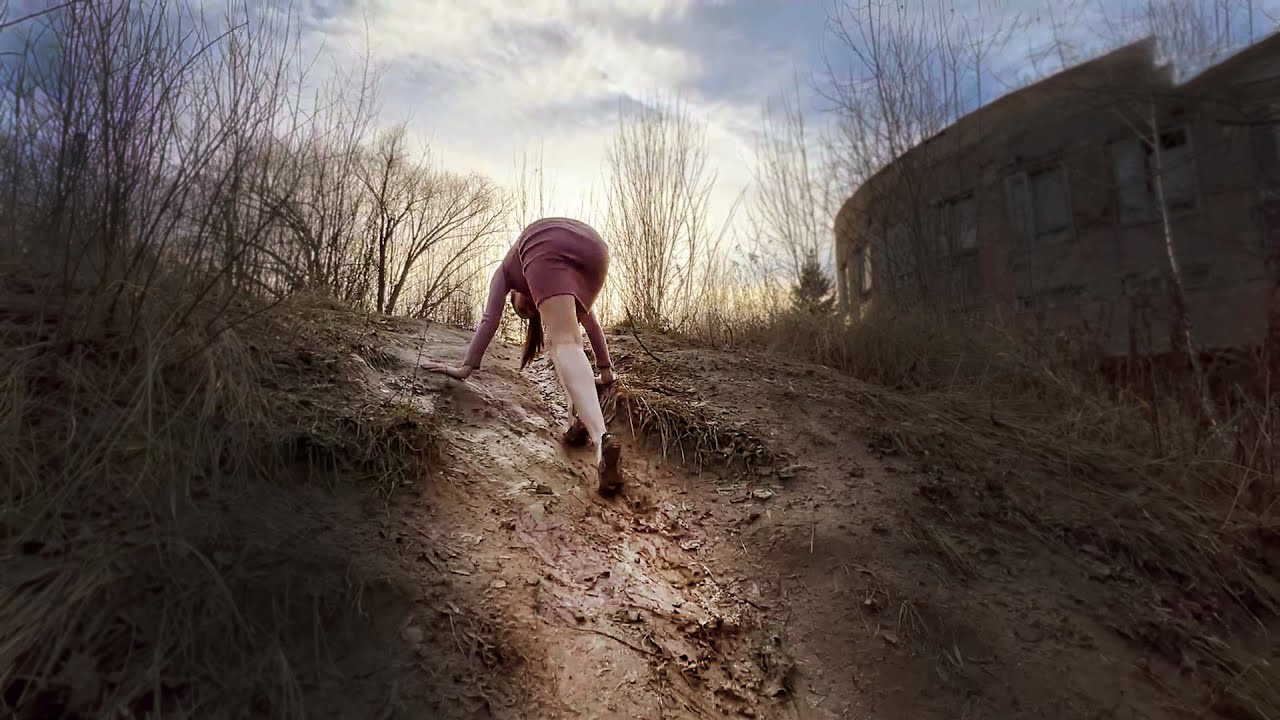 Ballet flats on very slippy and muddy slopes, very slippy ballet flats, muddy ballet flats (# 887)