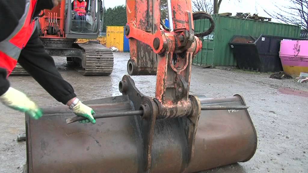 Land and Water Plant Hire - Operating Guide Chapter3.mov