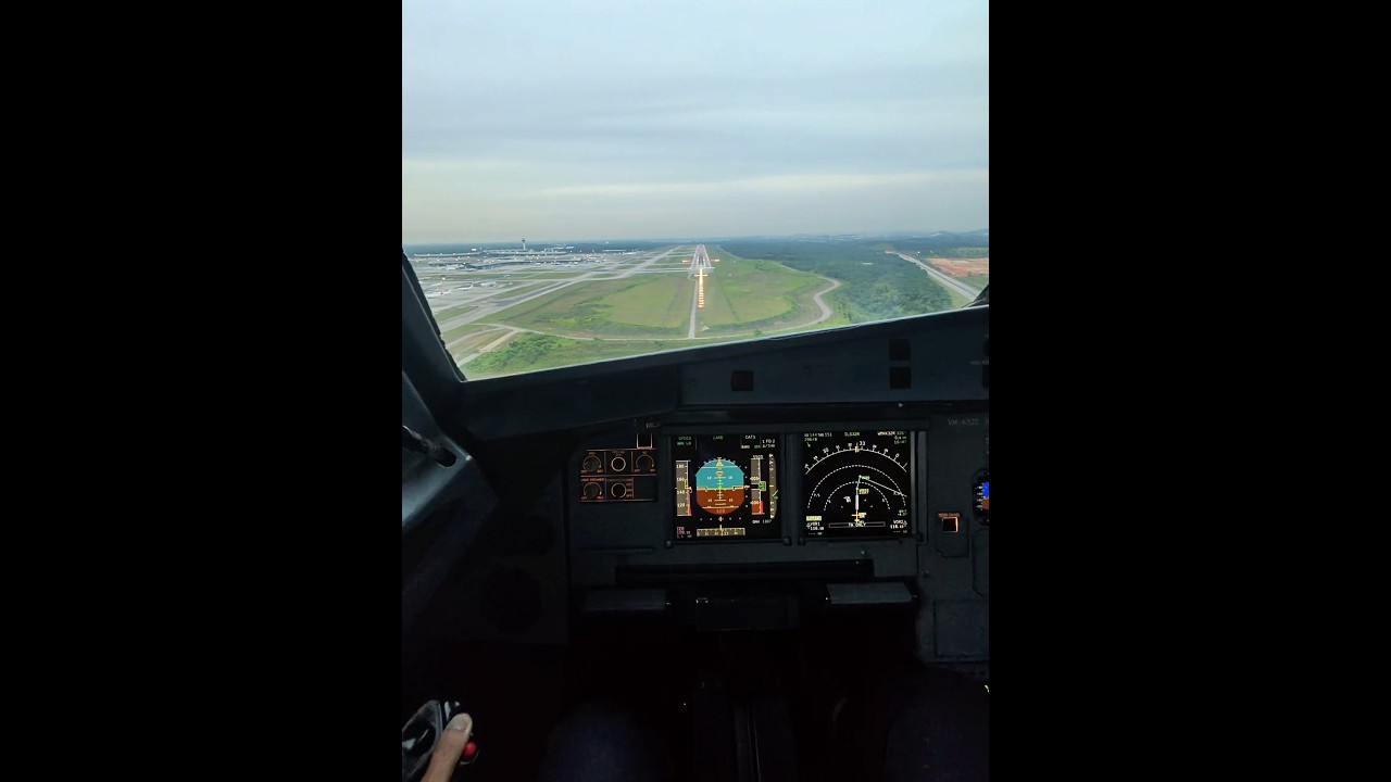 A321 Landing at Kuala Lumpur #wmkk  #raybanmeta #cockpitview #pilotview