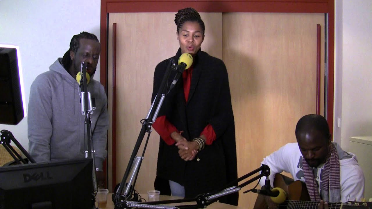 Ayo ft Youssoupha - Fire Live@Africa1 - 17/09/2013