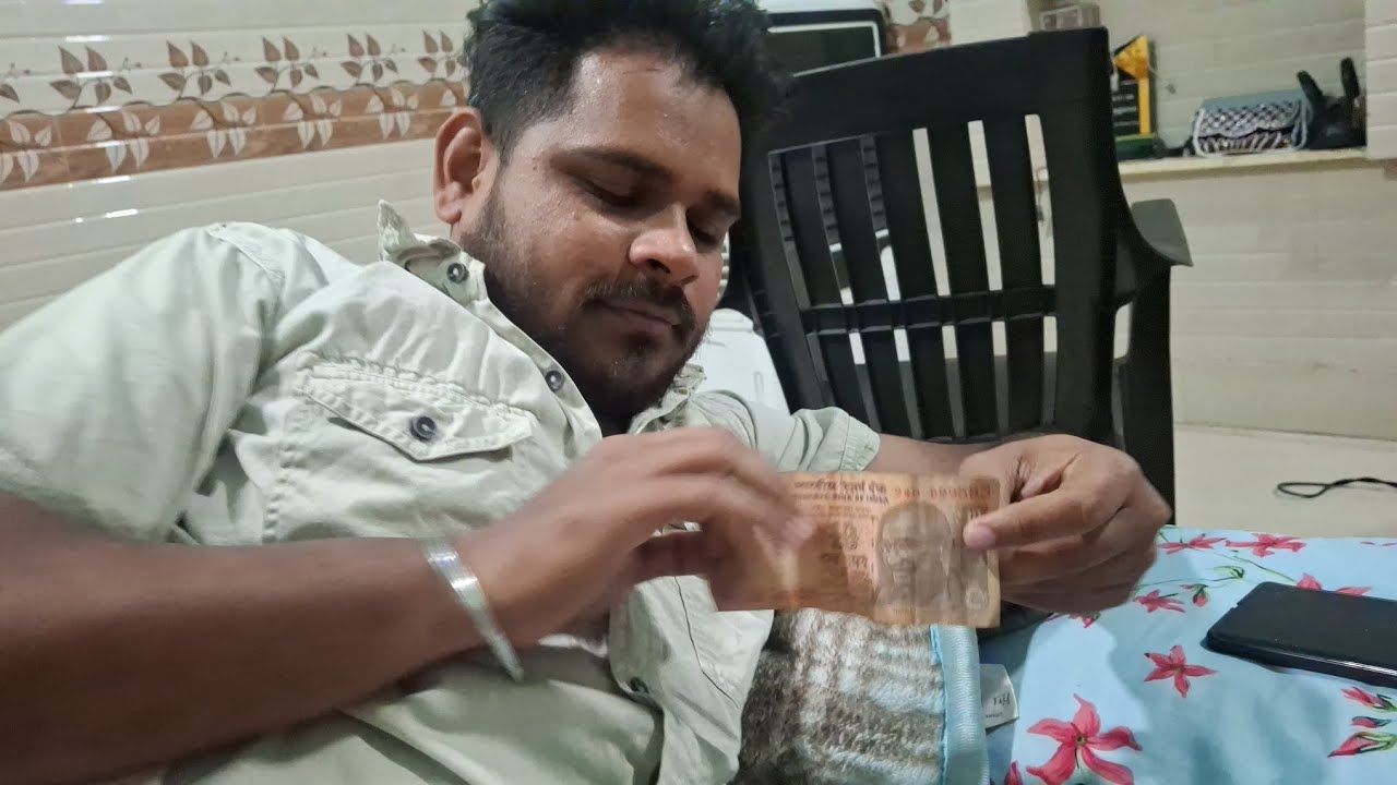 अपने हस्बैंड को दी हूं पॉकेट मनी #viralvideos #daliyvlog @shalineeshubhamvlogs #trending 