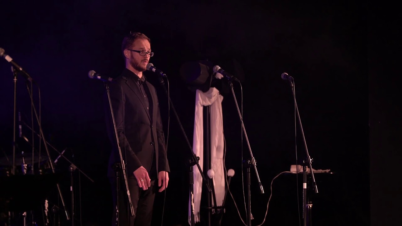 Upiorny twist (J.Wasowski, J.Przybora) - Maciej Stępiński