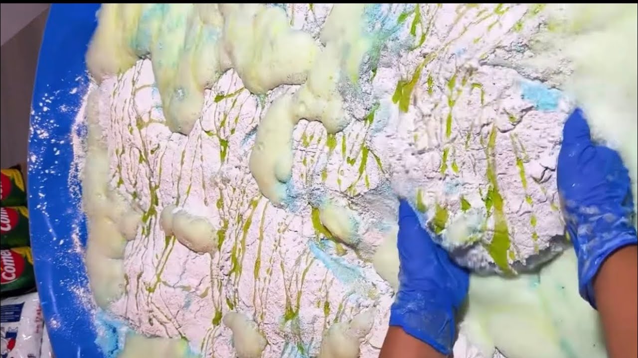massive laundry powder overload. Suds overload so satisfying @iluvasmr #asmr #satisfaying 