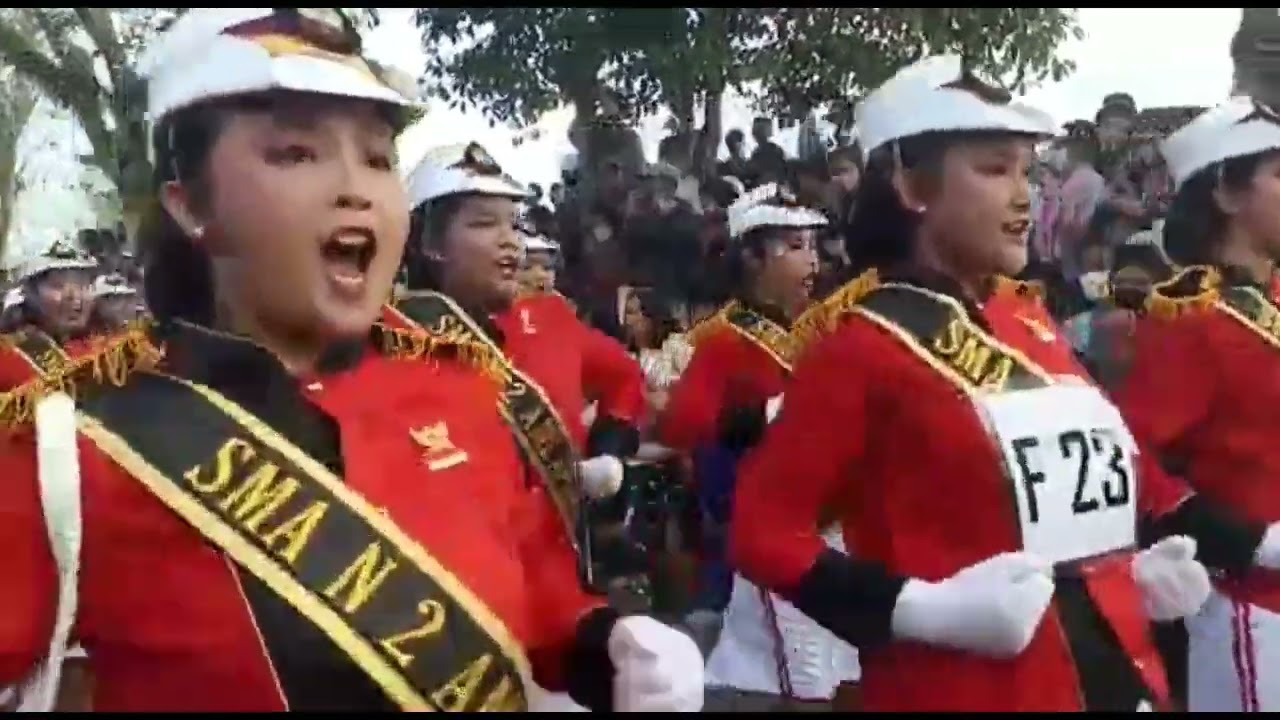 Sekolah Menengah Atas dalam Gerak Jalan Indah Putri SMA/SMK Kabupaten Karangasem 2022