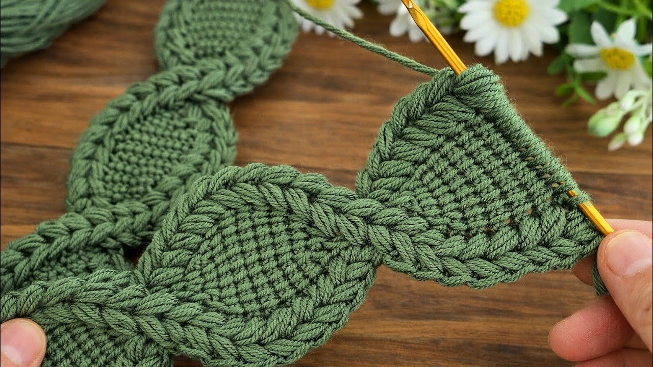 INCREDIBLE 😍 Easy Braided Crochet Hair Band | Stylish Headband Tutorial