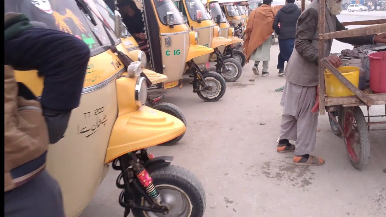 Taiz Raftar Raksha for sale / Nowshehra Juma Bazar / nowshehra Cars bazar kp 