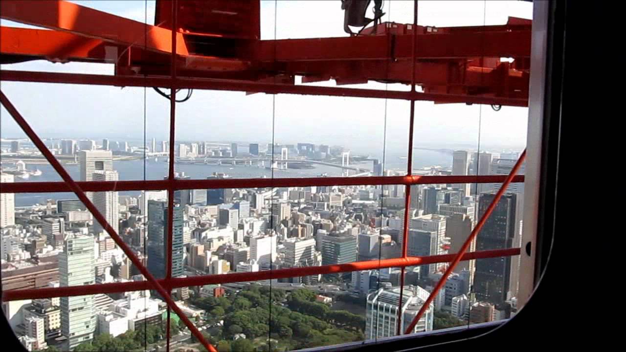 東京タワーエレベーター　特別展望台への上りと下り