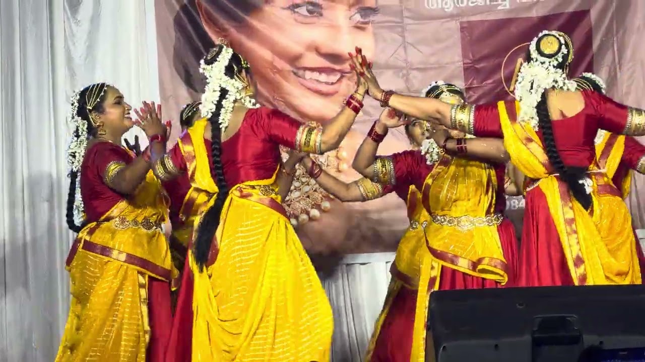 മാണിക്കോത്ത്  ഗണപതി ക്ഷേത്രത്തിൽ ശിവരാത്രിയ്ക്കു നാട്യ മഞ്ജരി അവതരിപ്പിച്ച സംഘനൃത്തം 