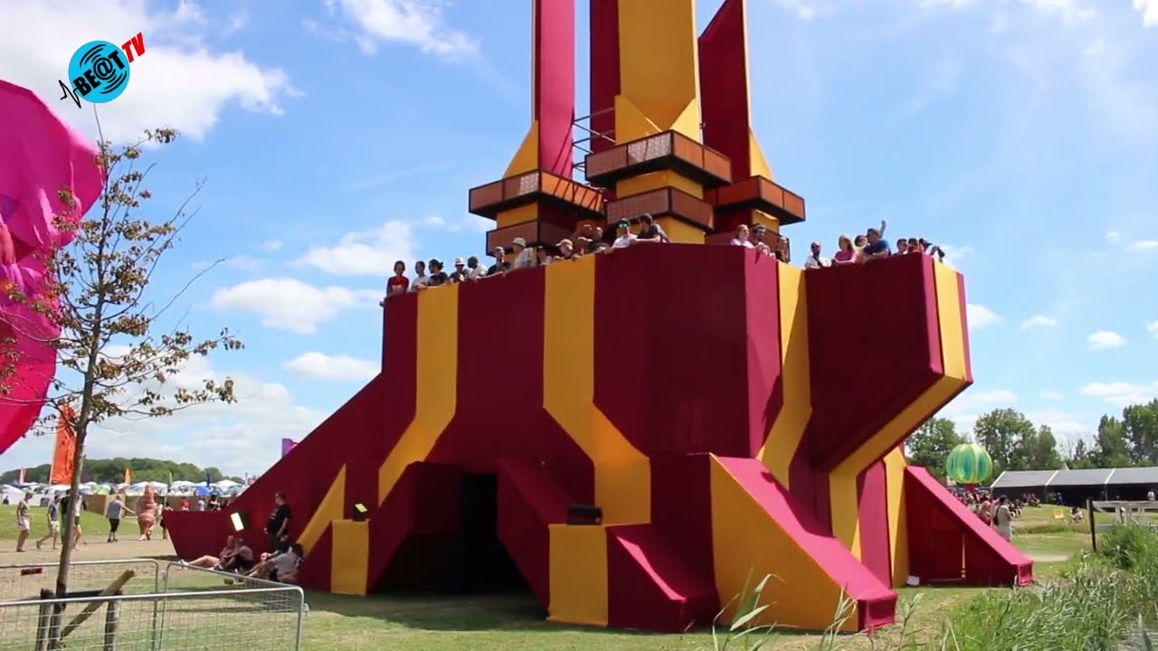 Veel drum 'n bass liefhebbers naar Liquicity Festival bij Geestmerambacht (17 juli 2022)