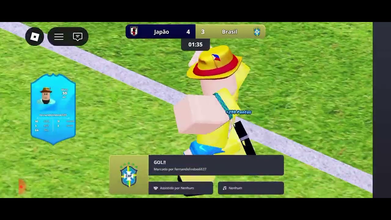 Seu jogando futebol com os meus amigos