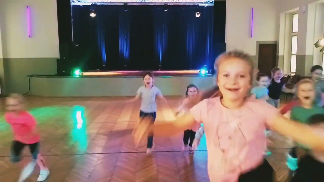 Filmik promocyjny/ZAJĘCIA RUCHOWO-TANECZNE - MOK Korsze