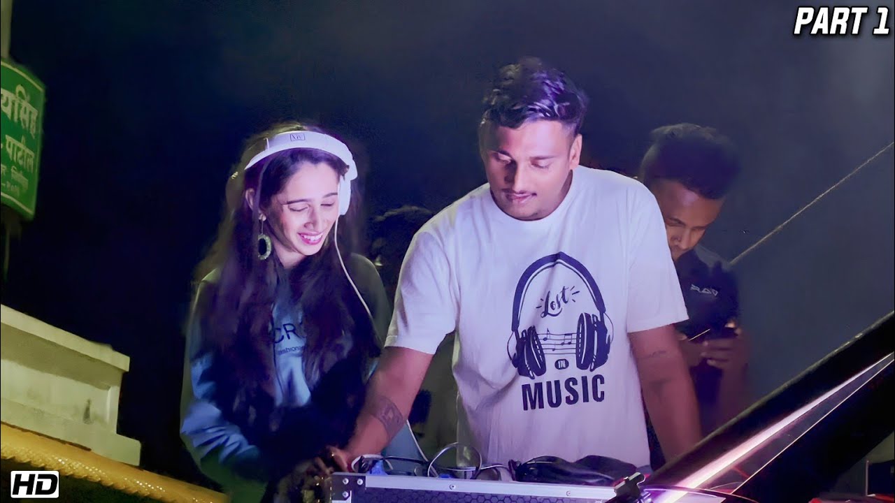 DJ Akash Phaltan & DJ Neha Kolhapur With Sanyog Sound | Miking Fun | Wedding | 2023 | Lady DJ
